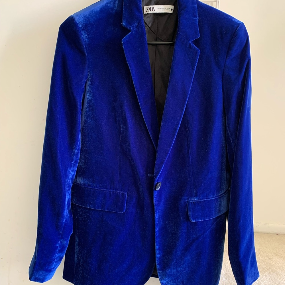 NEW Zara Pocketed Velvet Blazer
